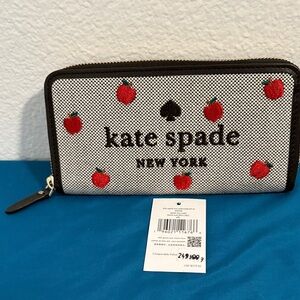 NWT Kate Spade Ella Apple Toss Embroidered Continental Wallet